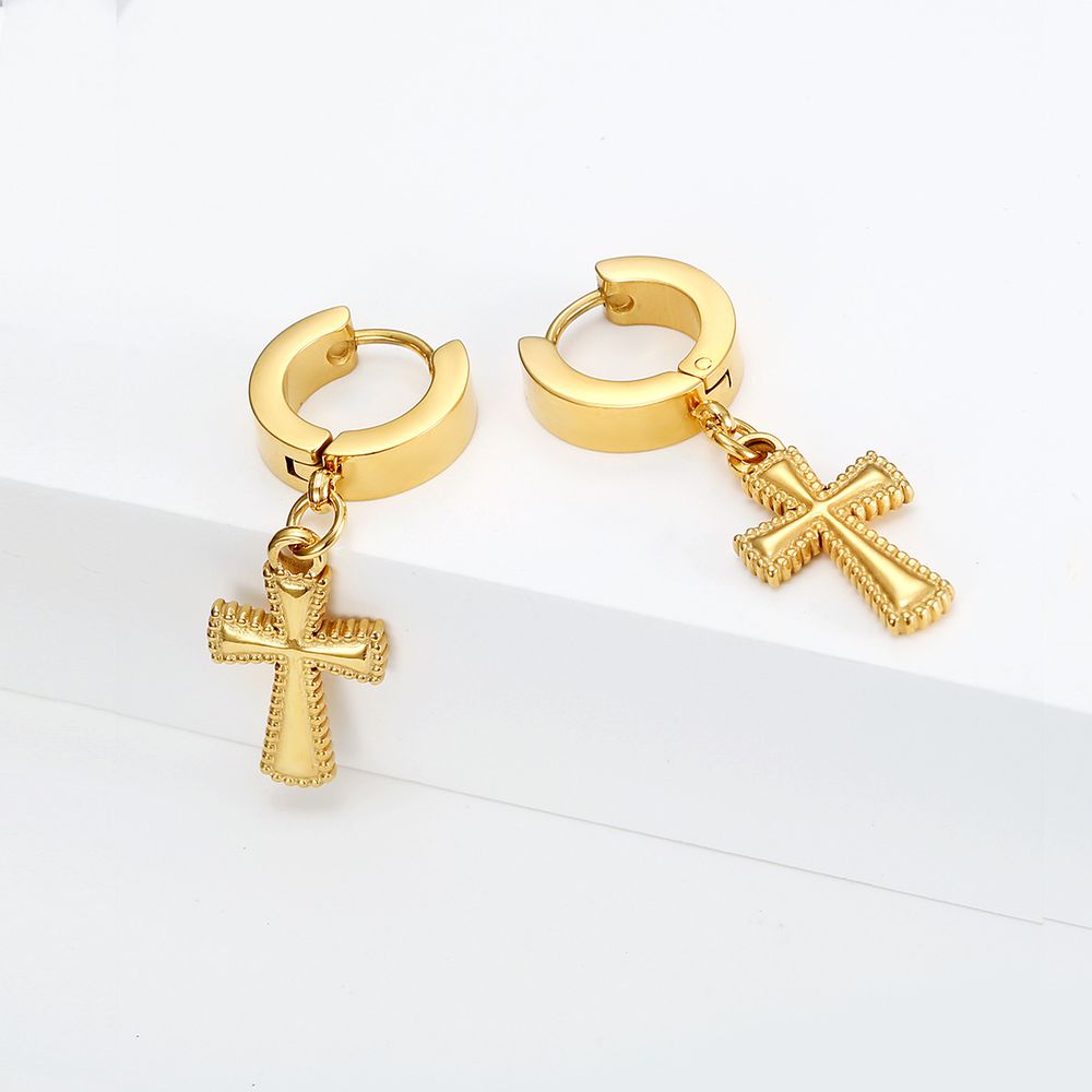 Hip Hop Fashion Cross Round 18k Gold Plated Titanium Clips Earring | EaseWholesale 3