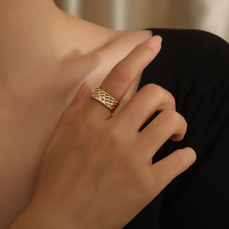 Adjustable Diamond Checkered Opening Elegant Titanium Women's Ring | EaseWholesale 3 Adjustable Diamond Checkered Opening Elegant Titanium Women's Ring | EaseWholesale 3