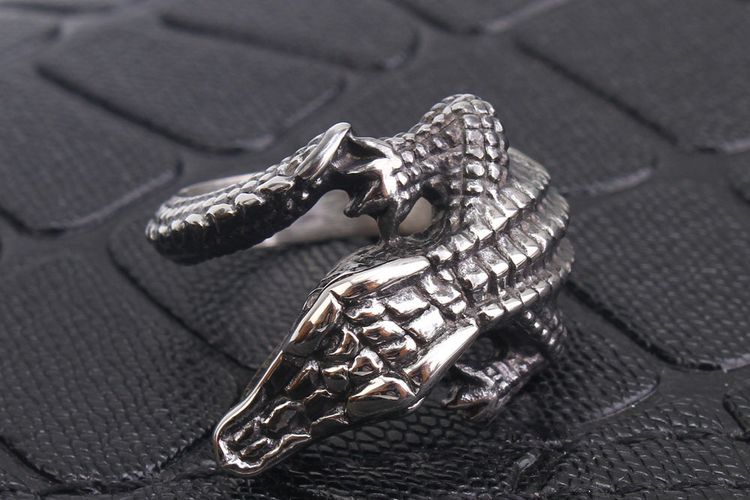 Titanium Cast Crocodile Men's Stainless Steel Ring | EaseWholesale 1 Titanium Cast Crocodile Men's Stainless Steel Ring | EaseWholesale 1