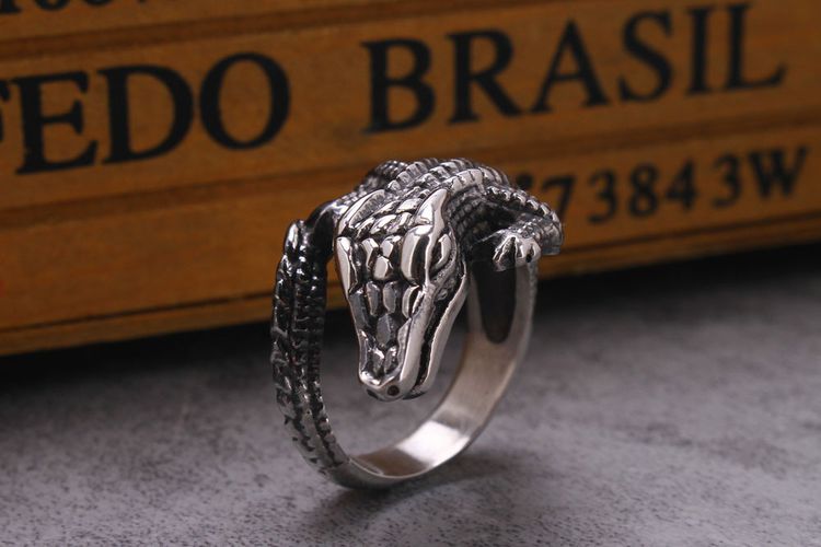 Titanium Cast Crocodile Men's Stainless Steel Ring | EaseWholesale 2 Titanium Cast Crocodile Men's Stainless Steel Ring | EaseWholesale 2
