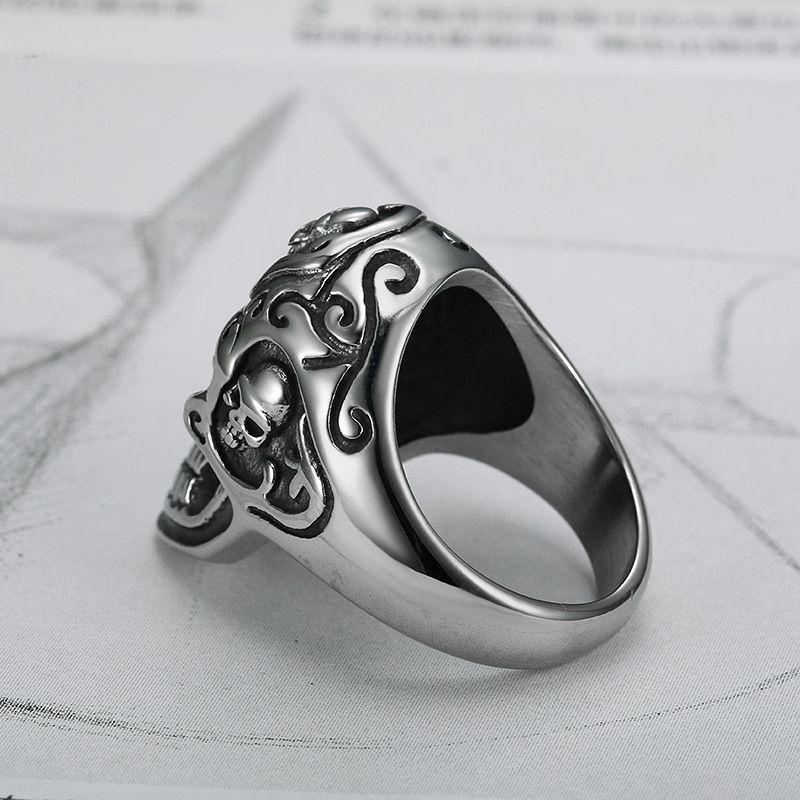 Vintage Red Eye Rhinestone Ghost Skull Rings Titanium Steel Men's Ring | EaseWholesale 3