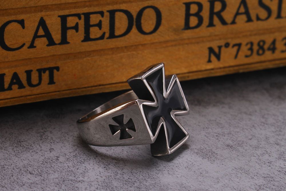 Vintage Titanium Steel Men's Ring Exaggerated Drip Ring | EaseWholesale 1 Vintage Titanium Steel Men's Ring Exaggerated Drip Ring | EaseWholesale 1