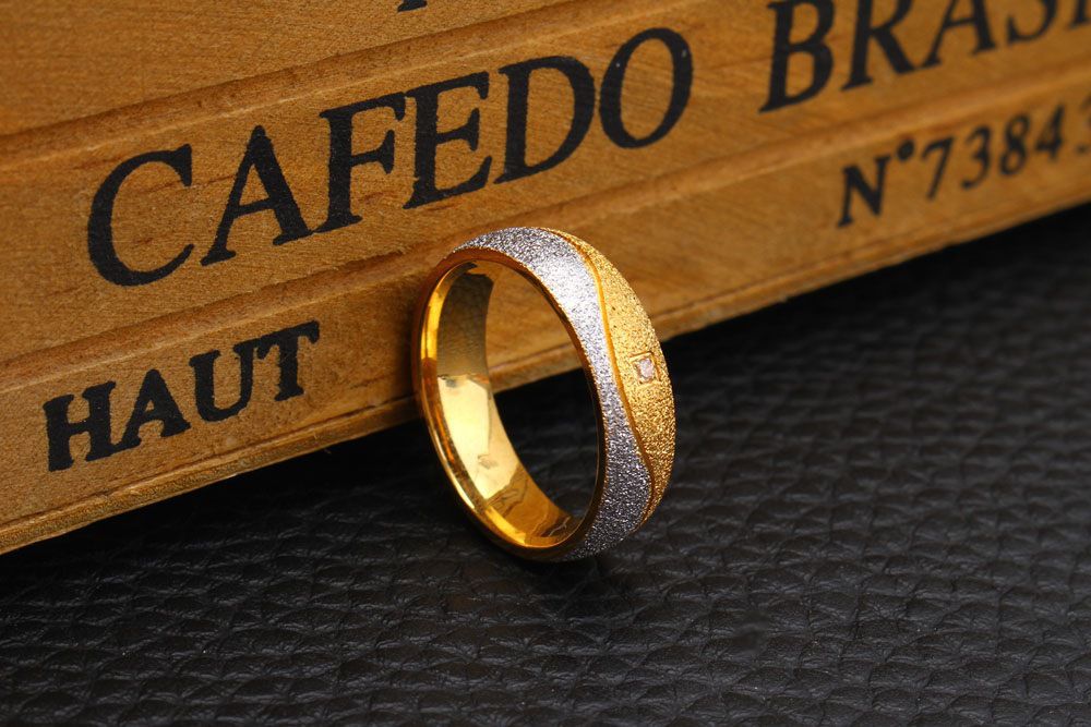 Hot wholesale fashion creative ring hand jewelry stainless steel between gold couple ring | EaseWholesale 2