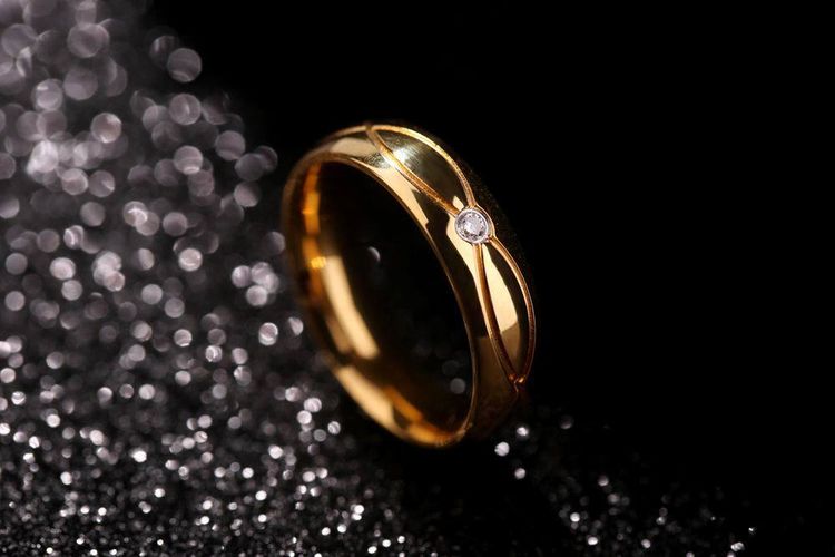 Korean version of the fashion trend couple ring 18K gold with zirconia creative stainless steel couple ring  | EaseWholesale 3