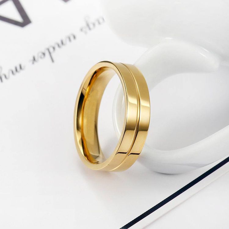 Hot new stainless steel fashion 18K men's and women's rings Couple titanium steel ring | EaseWholesale 4 Hot new stainless steel fashion 18K men's and women's rings Couple titanium steel ring | EaseWholesale 4