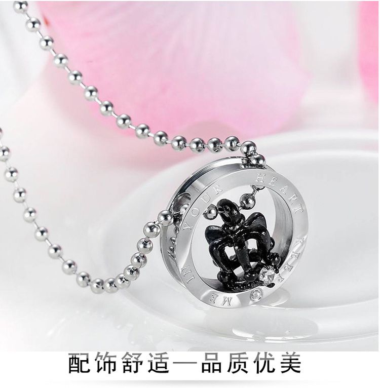 Black Gold Crown Circle Pendant Rhinestone Stainless Steel Couple Necklace | EaseWholesale 6 Black Gold Crown Circle Pendant Rhinestone Stainless Steel Couple Necklace | EaseWholesale 6