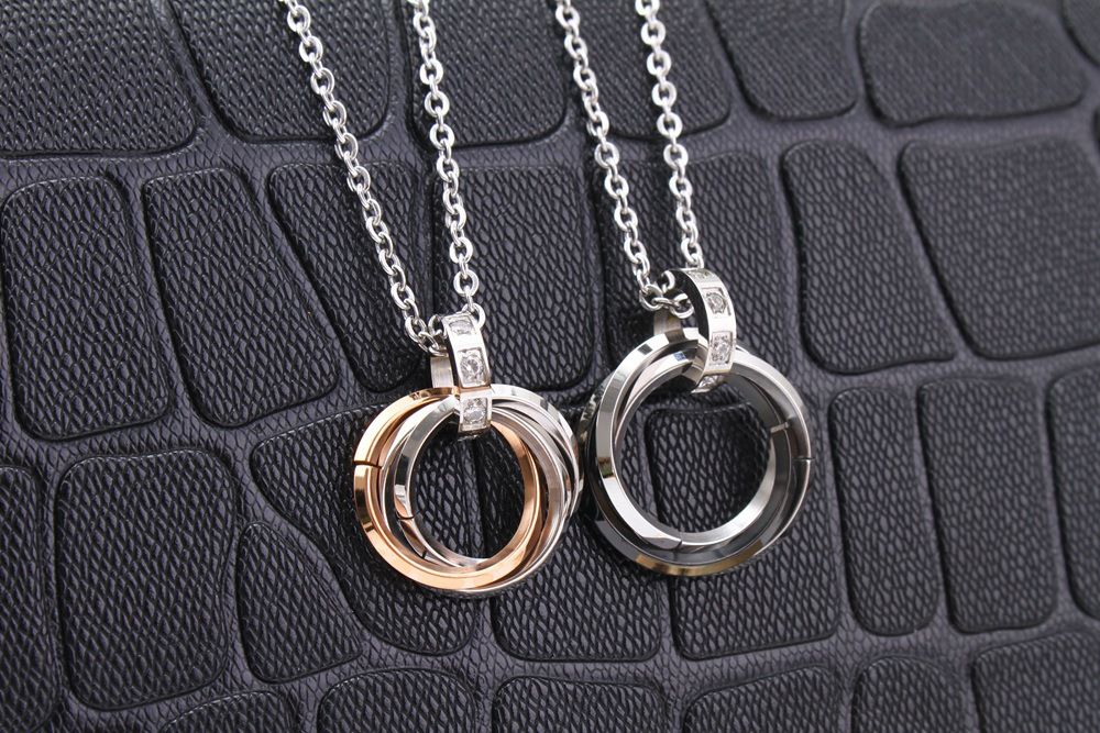 New Fashion Ring-shaped CZ pendant couple titanium steel necklace | EaseWholesale 4 New Fashion Ring-shaped CZ pendant couple titanium steel necklace | EaseWholesale 4