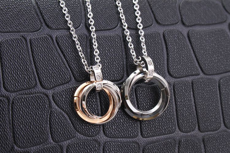New Fashion Ring-shaped CZ pendant couple titanium steel necklace | EaseWholesale 4 New Fashion Ring-shaped CZ pendant couple titanium steel necklace | EaseWholesale 4